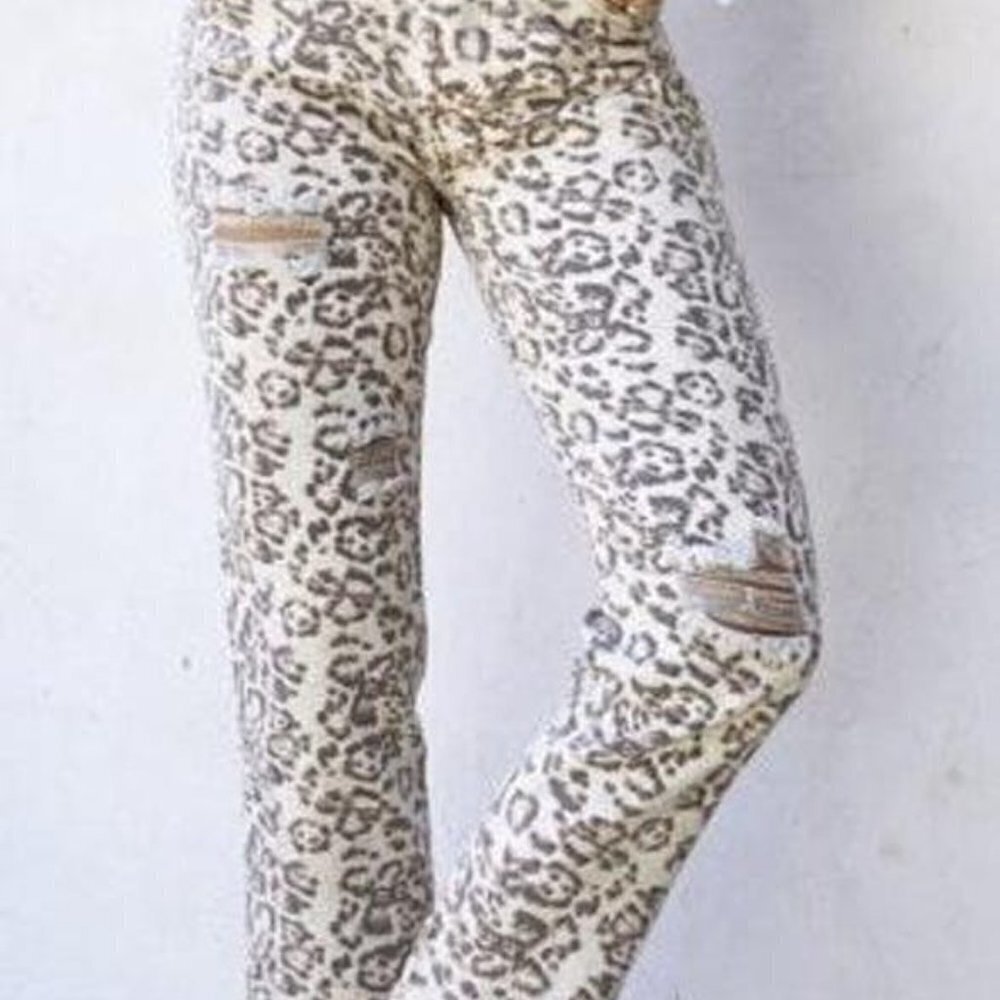 NWT Style Rack Animal Print Distressed Ankle Jeans Size 26